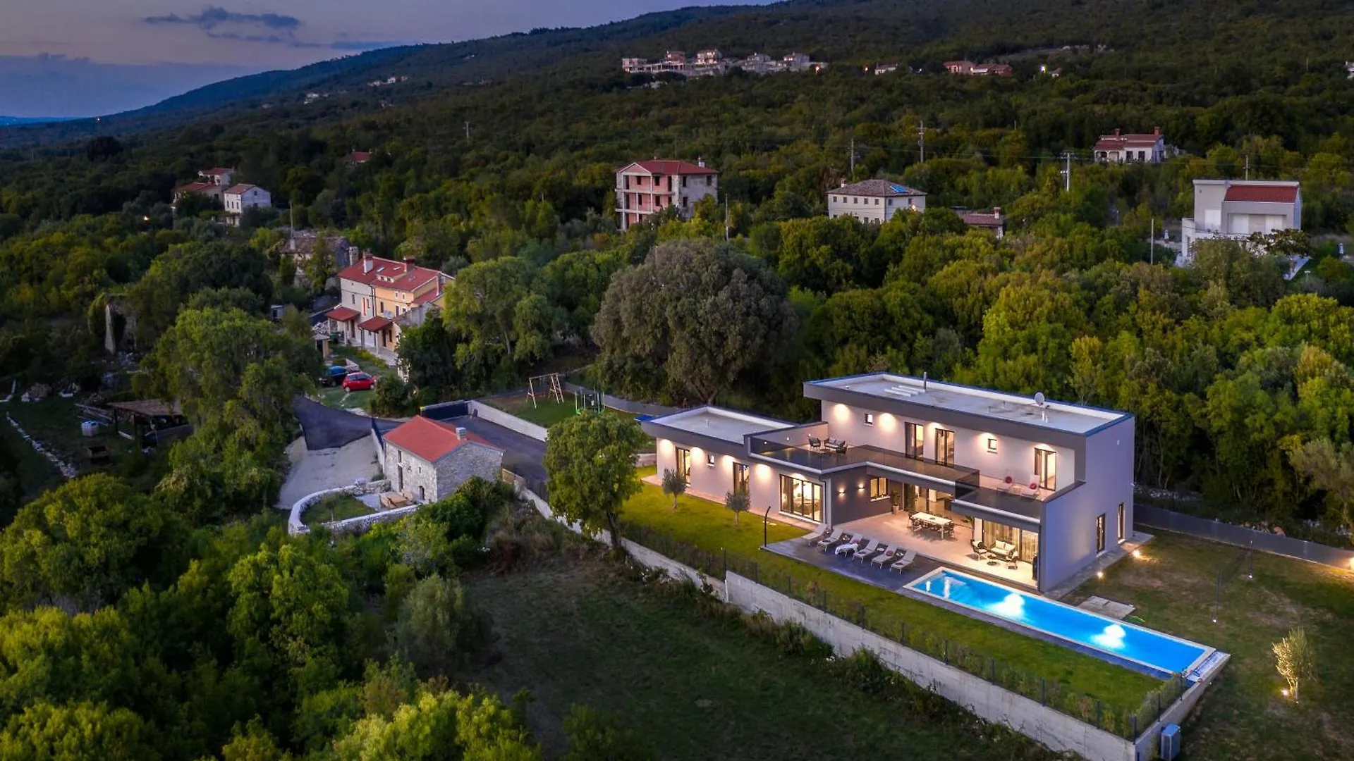 Borealis Stanisovi 0*,  Κροατία